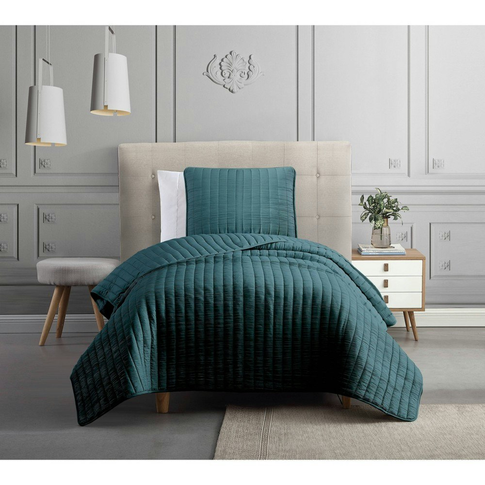 Riverbrook Home 3-Piece Full/Queen Moonstone Quilt Bedding Set: $71.99