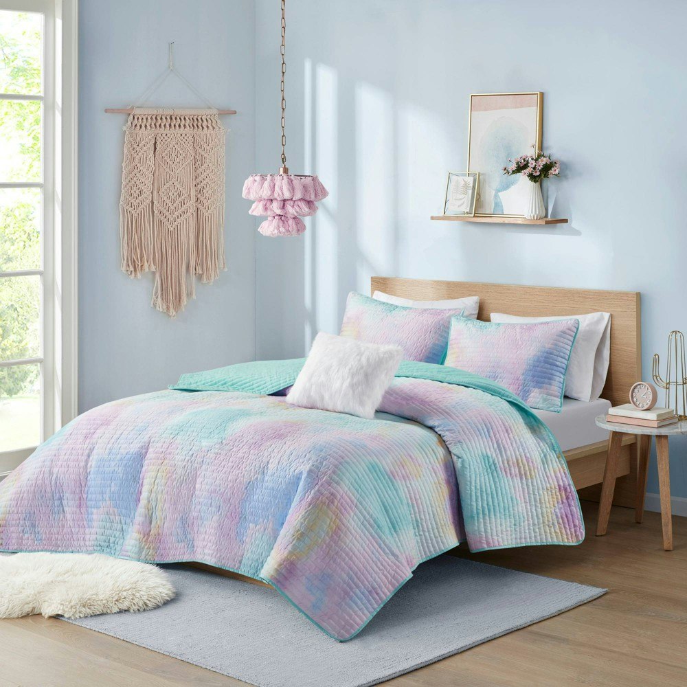 Intelligent Design Twin/Twin XL Lisa Watercolor Tie Dye Quilt Set: $49.99 Intelligent Design Twin/Twin XL Lisa Watercolor Tie Dye Quilt Set: $49.99