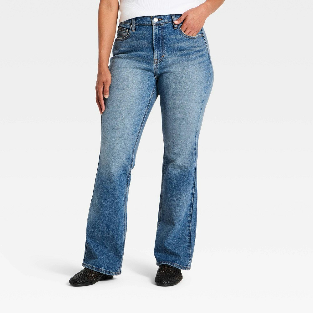 Universal Thread Women's Mid-Rise Bootcut Jeans: $38 Universal Thread Women's Mid-Rise Bootcut Jeans: $38