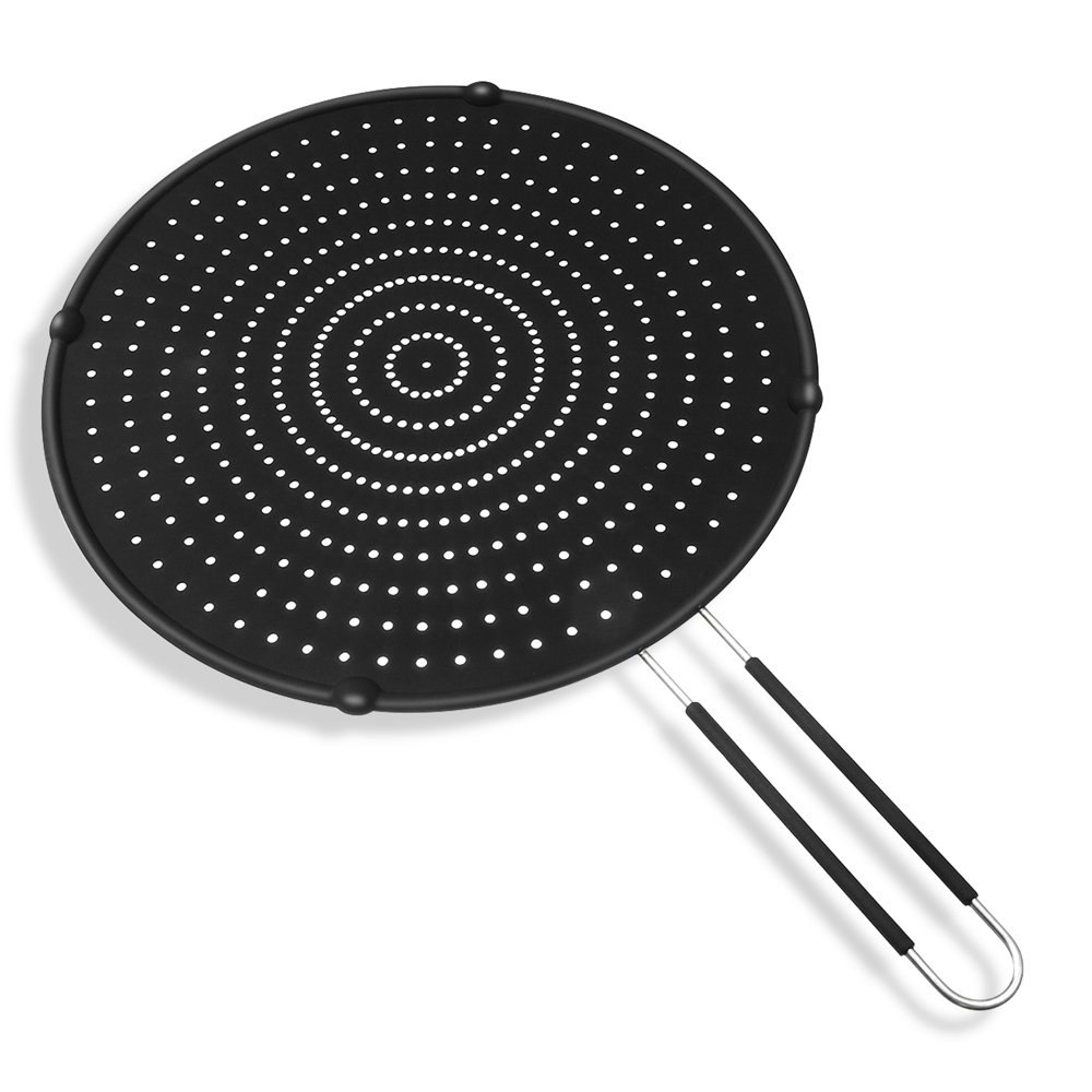 Qweryboo 12.6-Inch Silicone Splatter Screen: $9.01