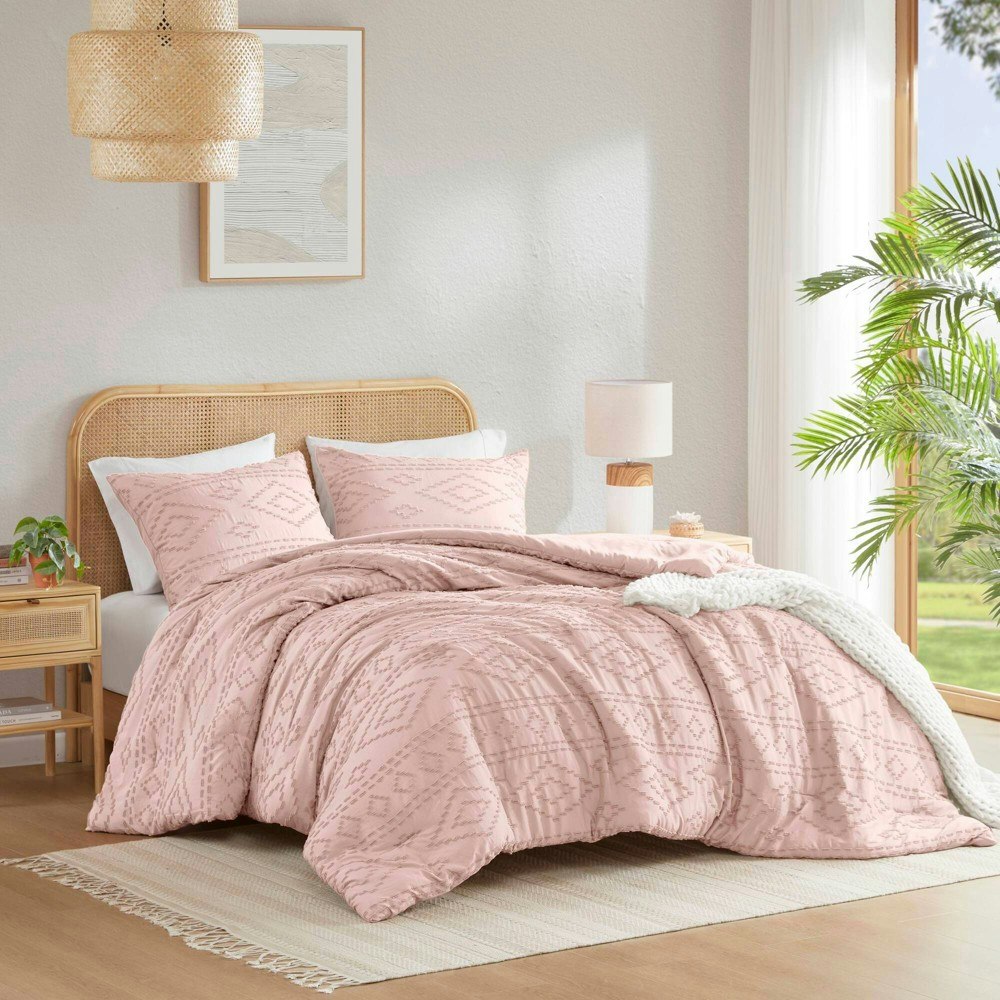 510 Design Gigi King/California King Jacquard Tufted Geometric Comforter Set: $79.99 510 Design Gigi King/California King Jacquard Tufted Geometric Comforter Set: $79.99