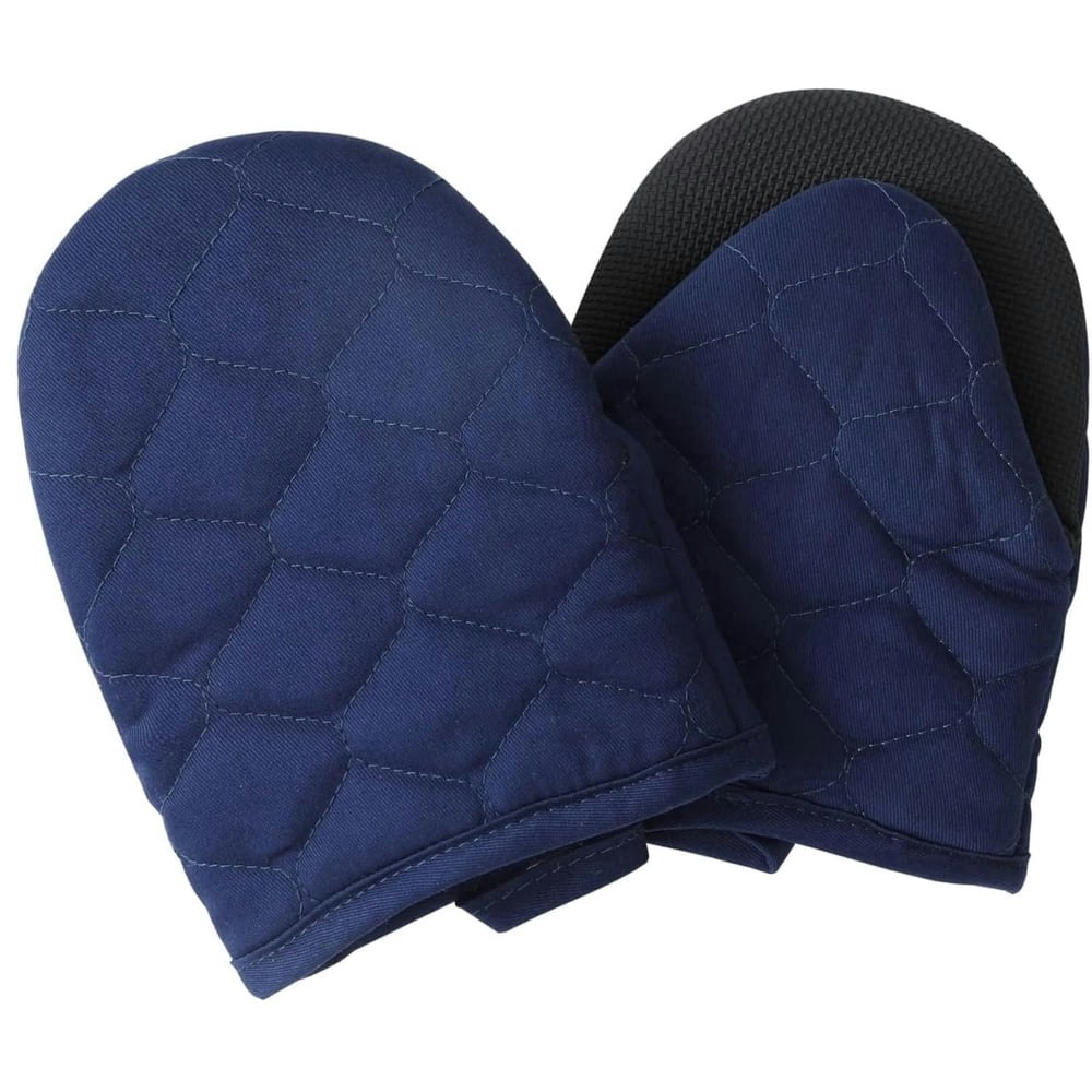 Clwellge Silicone Mini Oven Mitts 2-Pack: $8.95 Clwellge Silicone Mini Oven Mitts 2-Pack: $8.95