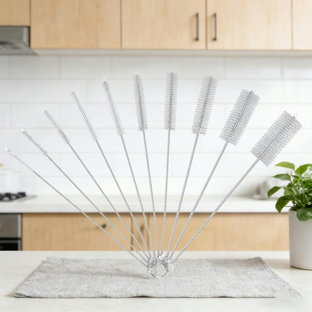 10-Piece Straw Cleaning Brush Set: $1.91