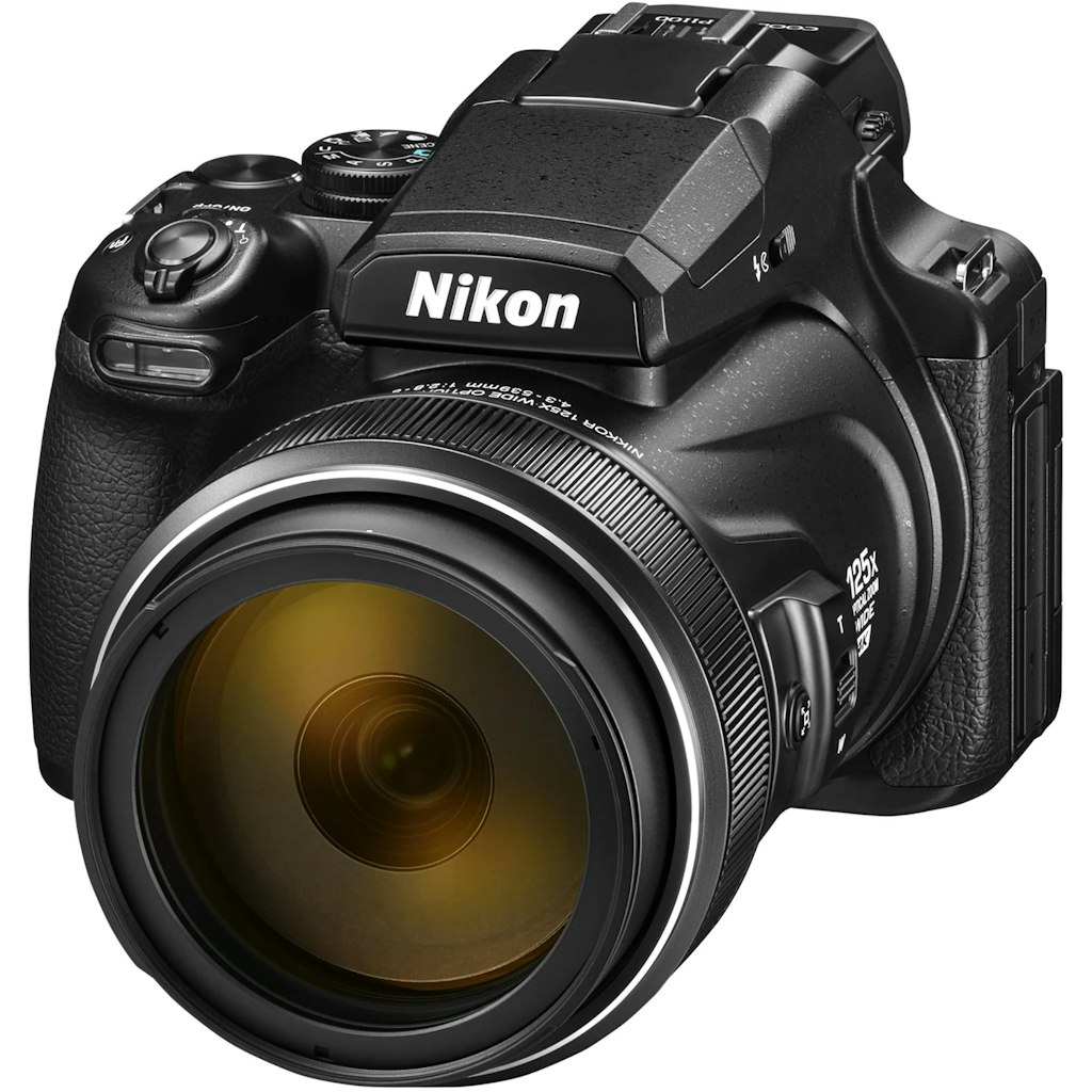 Nikon Outlet Deals at eBay: Up to 30% off