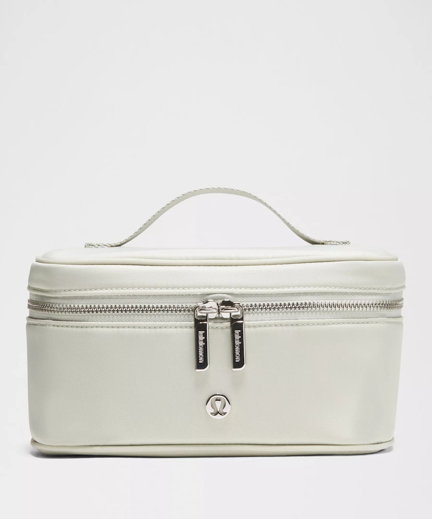 lululemon 3.5L Travel Toiletry Bag: $39