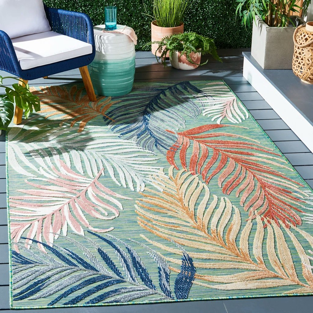 Beachcrest Home Stoneham 4x6-Foot Indoor/Outdoor Area Rug: $70