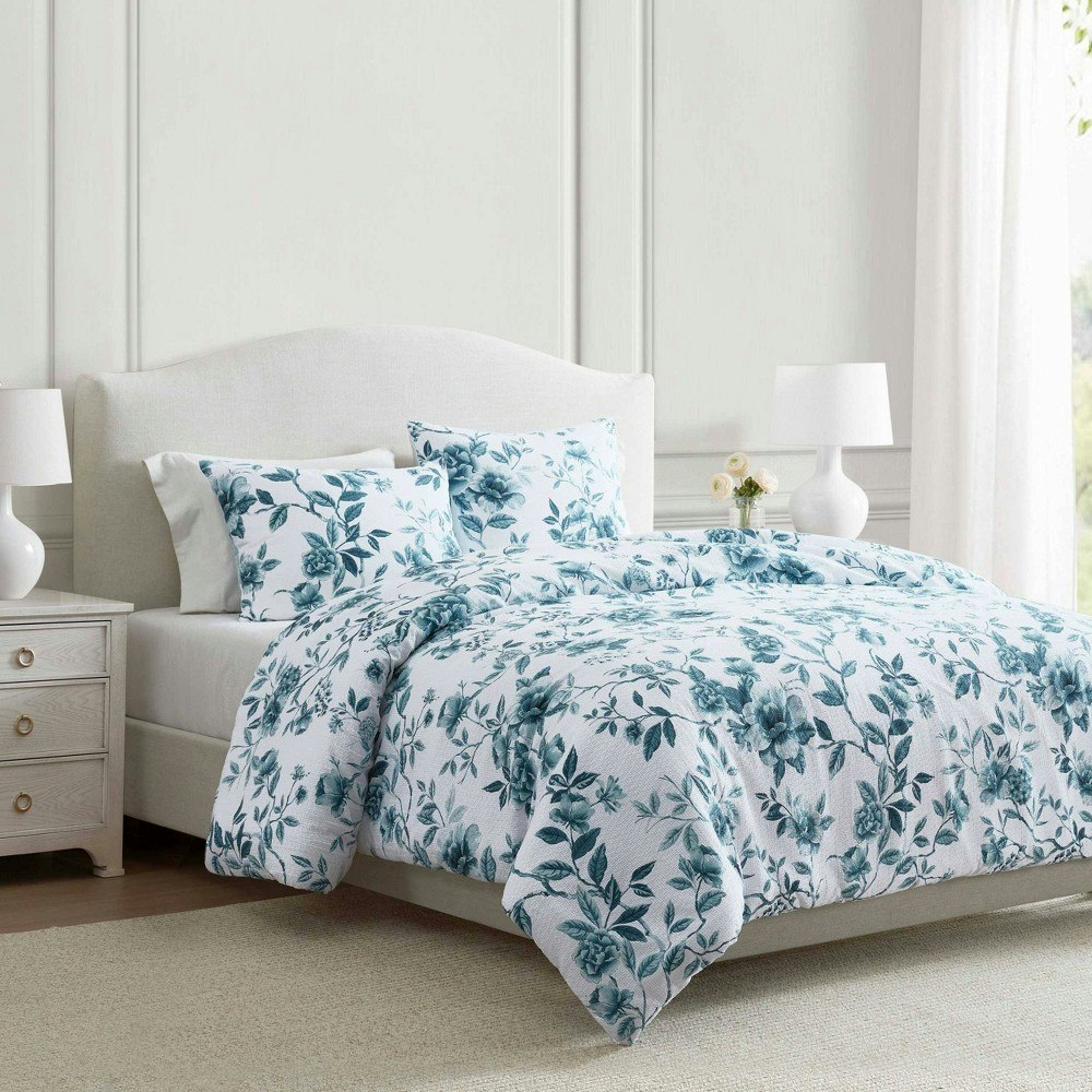 Martha Stewart Vivian Floral Full/Queen Comforter Set: $179.99
