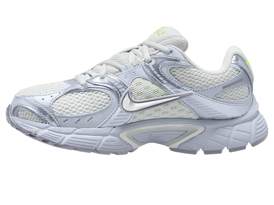 Nike V5 RNR Women's Shoes: $95