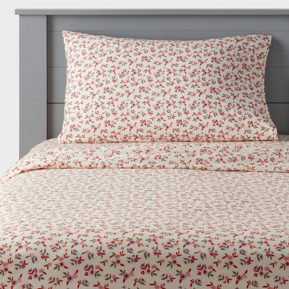Pillowfort Kids' Cotton Sheet Set: $35 Pillowfort Kids' Cotton Sheet Set: $35
