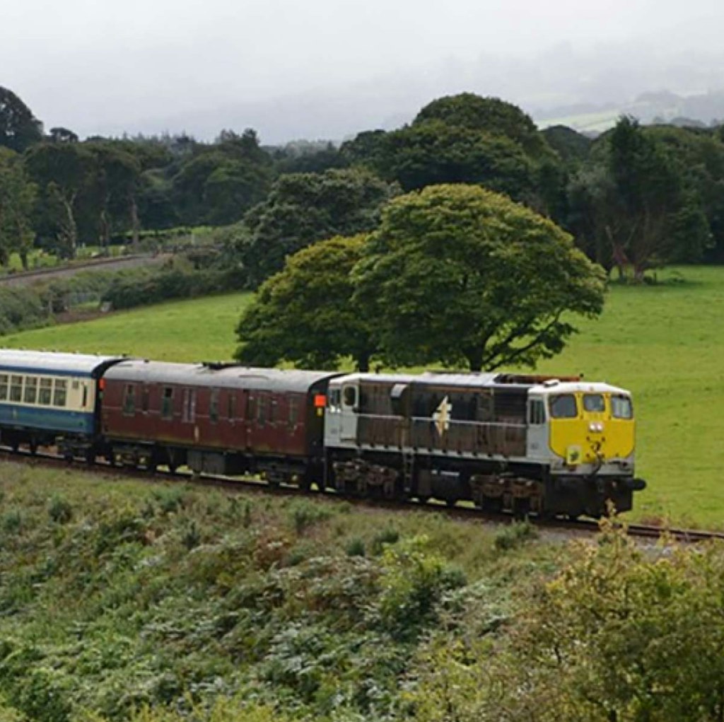 7-Night Ireland Emerald Pullman Hotel & Private Rail Tour Vacation: From $11,532 for 2