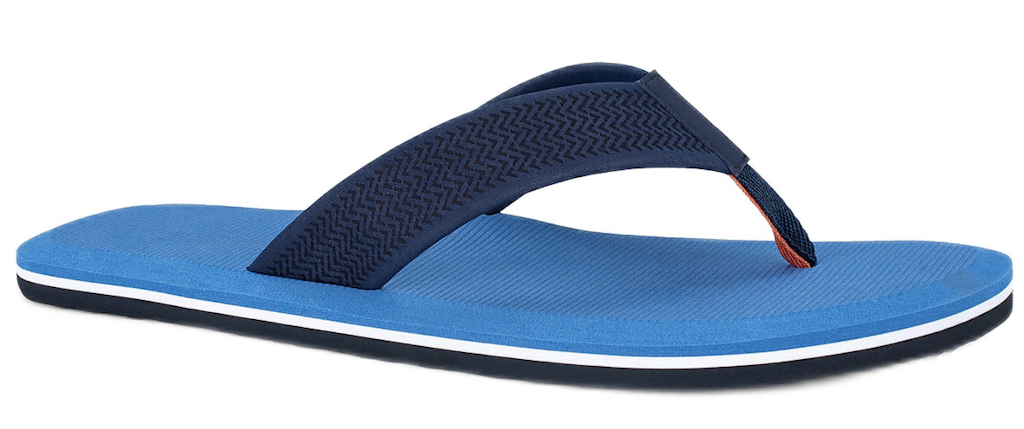 No Boundaries Men's Ocean Flip Flops: $3.59