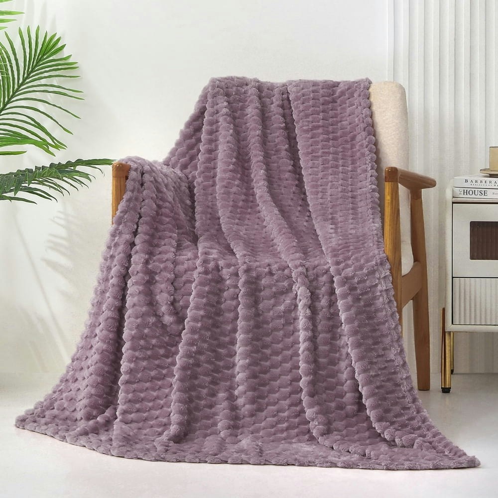 Exclusivo Mezcla 50"x70" Fleece Throw Blanket: $12.79 Exclusivo Mezcla 50"x70" Fleece Throw Blanket: $12.79