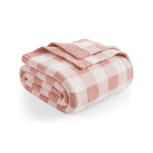 Snuggle Sac 50x60-inch Checkered Throw Blanket: $27.19