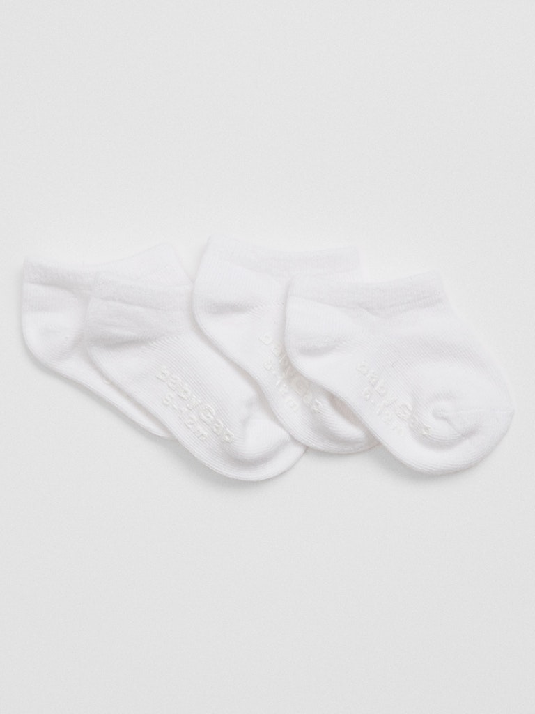 BabyGap No-Show Socks 4-Pack: $7.49 BabyGap No-Show Socks 4-Pack: $7.49