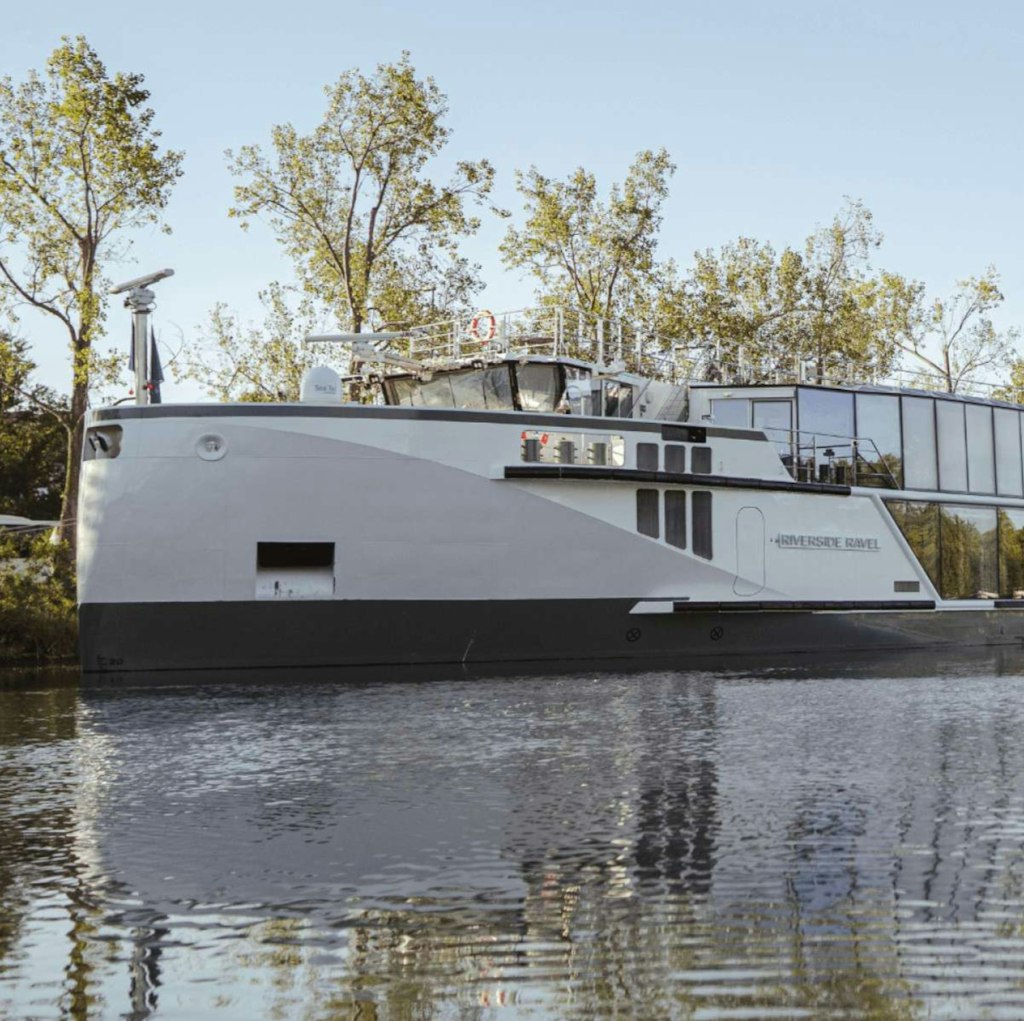 Riverside Luxury Cruises 7-Night Rhône River Cruise: From $8,938 for 2 Riverside Luxury Cruises 7-Night Rhône River Cruise: From $8,938 for 2