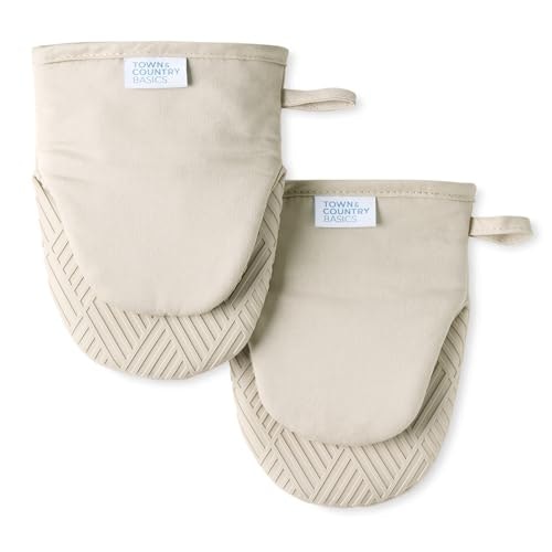 Town & Country Basics Silicone Mini Oven Mitt 2-Pack: $10.99 Town & Country Basics Silicone Mini Oven Mitt 2-Pack: $10.99