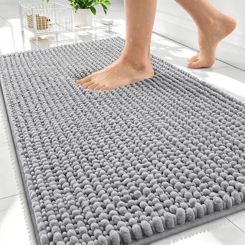 Olanly 30x20-Inch Chenille Bath Mat: $9.98