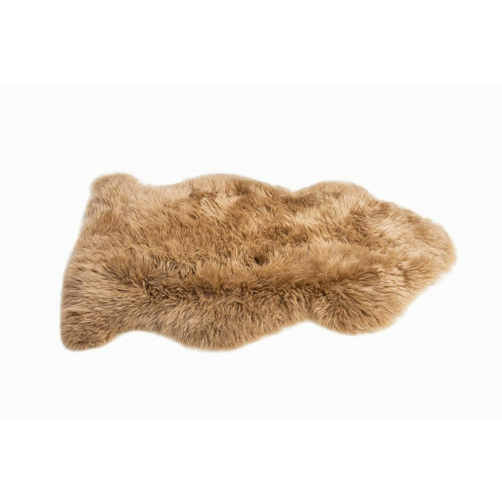 Milan 2x3-Foot Shearling Sheepskin Area Rug: $47.46