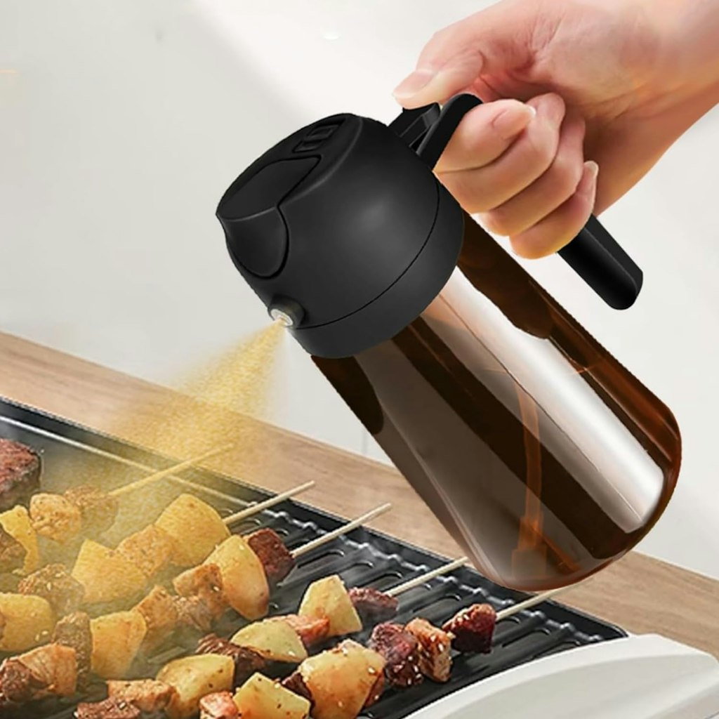 2-in-1 Light-Blocking Oil Sprayer: $2.54