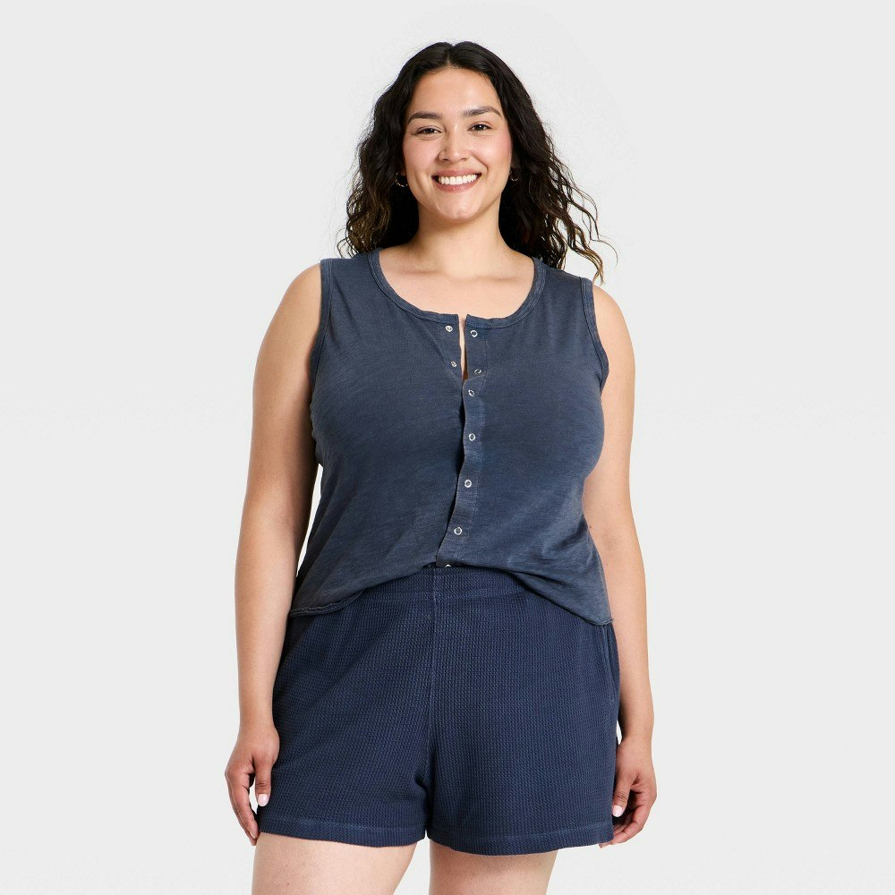 Universal Thread Women's Boyfriend Button-Front Tank Top: $15