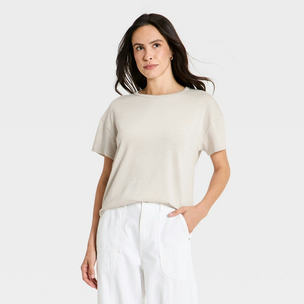 Universal Thread Women's Cotton Boyfriend T-Shirt: $15 Universal Thread Women's Cotton Boyfriend T-Shirt: $15