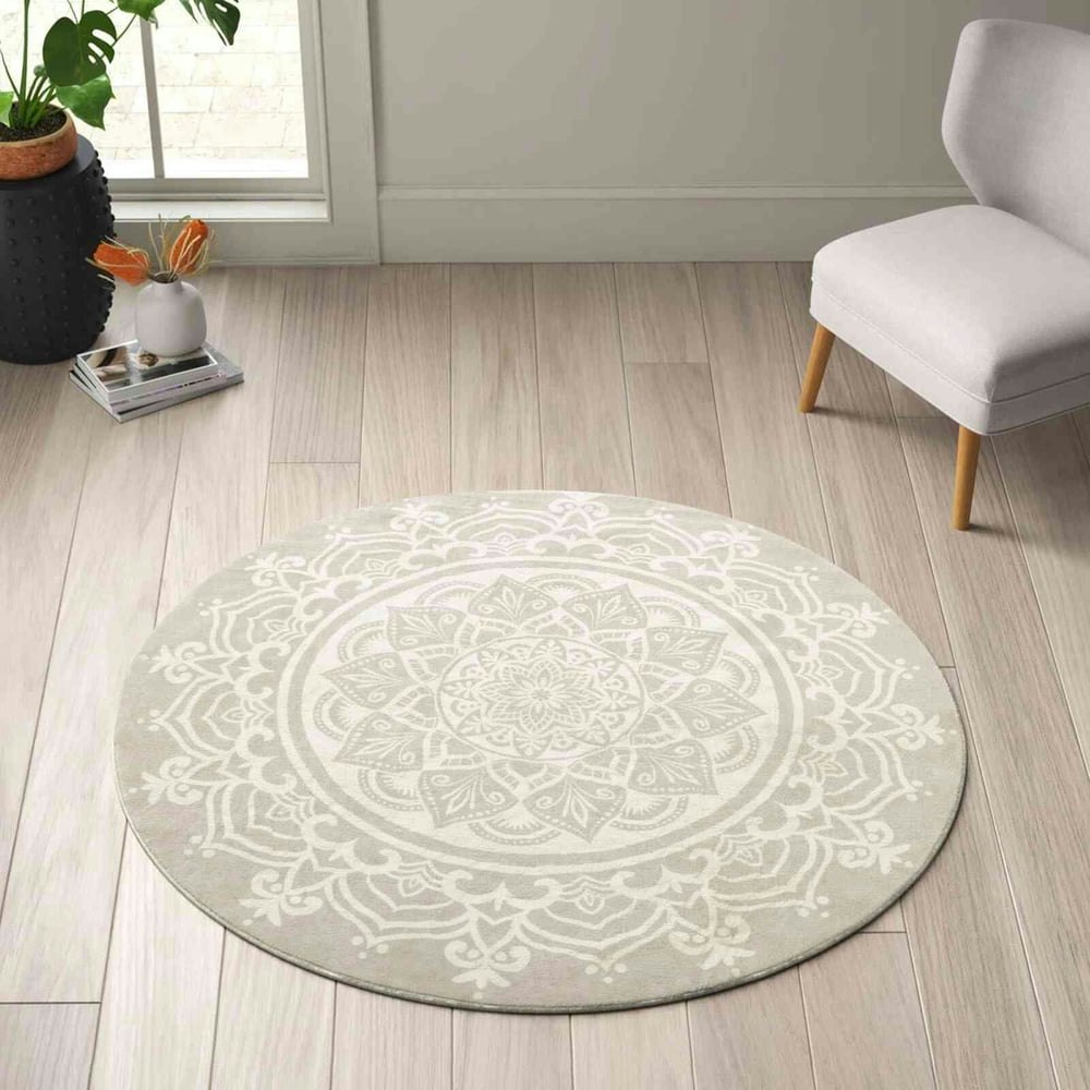 Carvapet 2-Foot Round Area Rug: $15 Carvapet 2-Foot Round Area Rug: $15