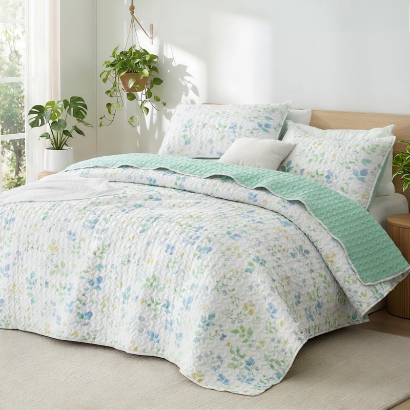 Exclusivo Mezcla Queen Floral Quilt Bedding Set: $33.99 Exclusivo Mezcla Queen Floral Quilt Bedding Set: $33.99