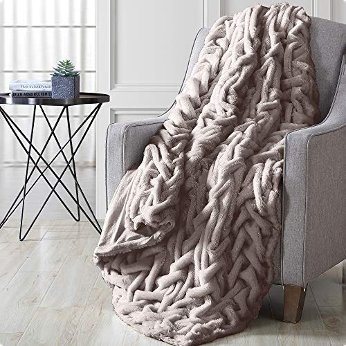 Modern Threads 50" x 60" Faux Fur to Flannel Throw Blanket: $37.14