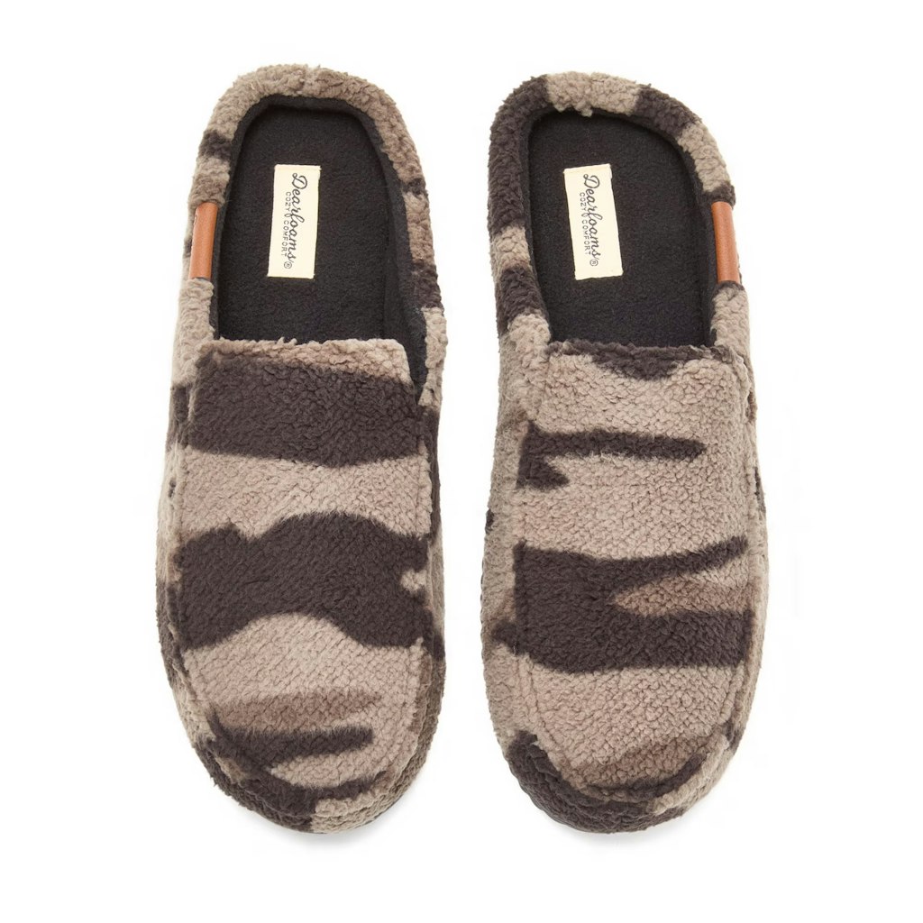 Dearfoams Men's Cozy Comfort Notch Clog Slippers: $8