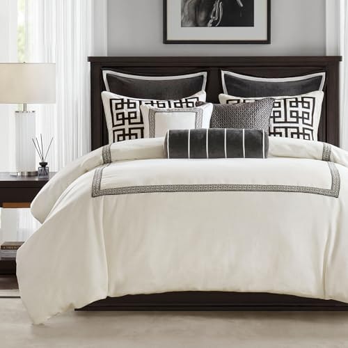Madison Park Signature Jarvis 8-Piece Queen Comforter Set: $297.20