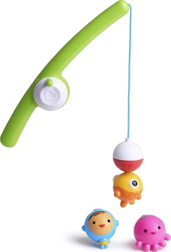 Munchkin Fishin' Magnetic Bath Toy 4-Piece Set: $5.83