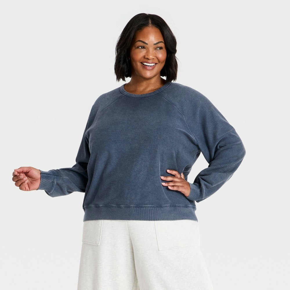 Universal Thread Women's Raglan Sweatshirt 3X: $25 Universal Thread Women's Raglan Sweatshirt 3X: $25