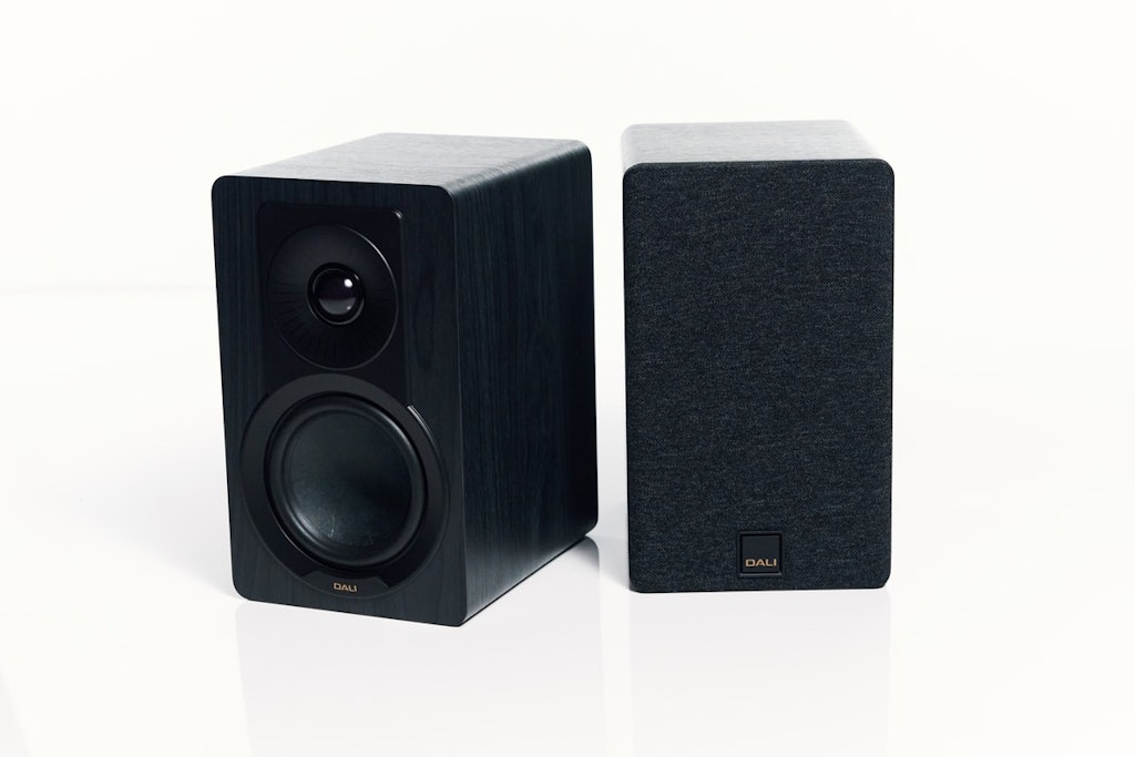 Dali Kupid Designer Bookshelf Speakers: $600 Dali Kupid Designer Bookshelf Speakers: $600