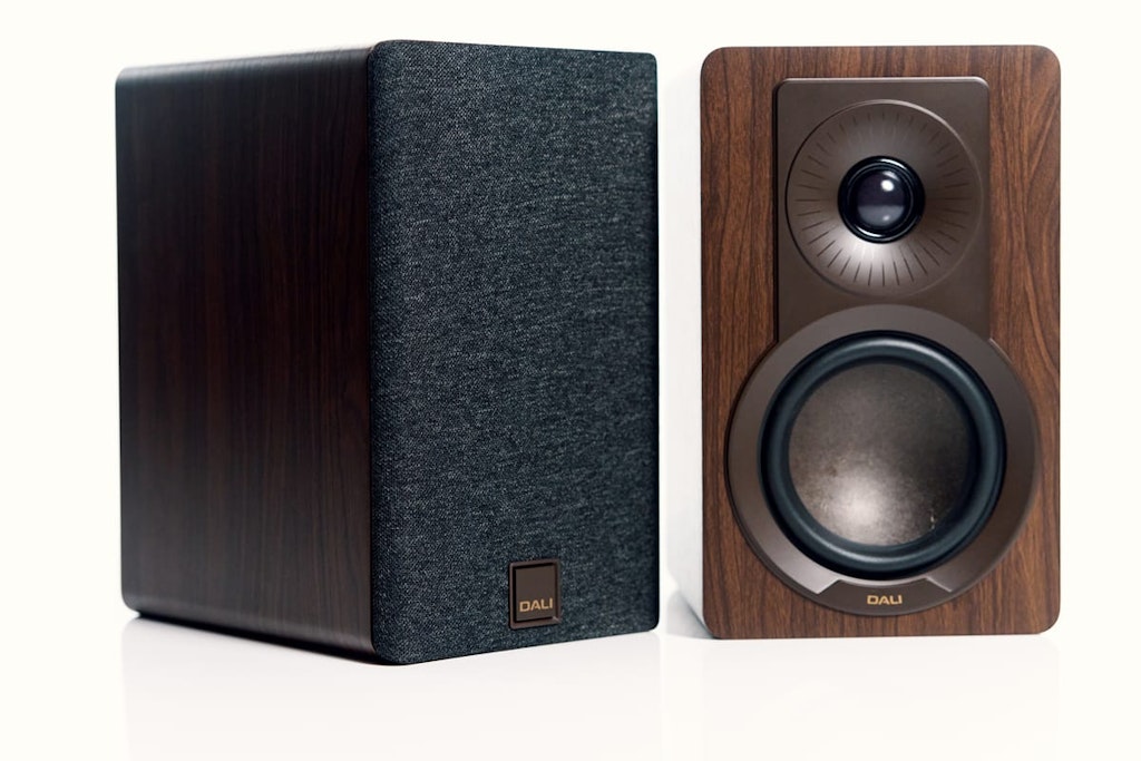 Dali Kupid Designer Bookshelf Speakers: $600 Dali Kupid Designer Bookshelf Speakers: $600
