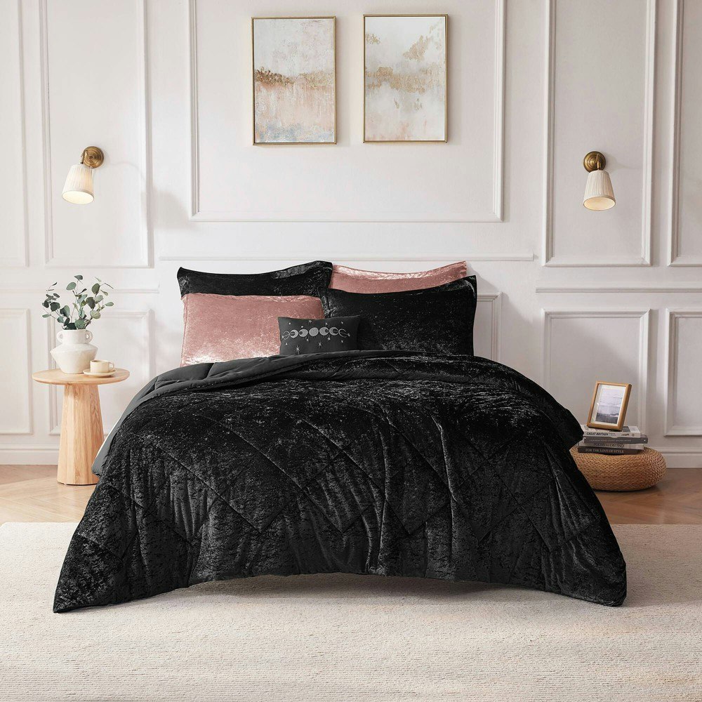 Intelligent Design Alyssa 4-Piece King/California King Velvet Quilted Comforter Set: $63.99 Intelligent Design Alyssa 4-Piece King/California King Velvet Quilted Comforter Set: $63.99