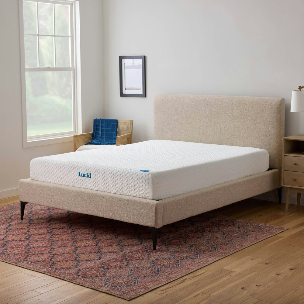 Lucid Comfort Collection 10-Inch Firm Gel Memory Foam King Mattress: $419.99