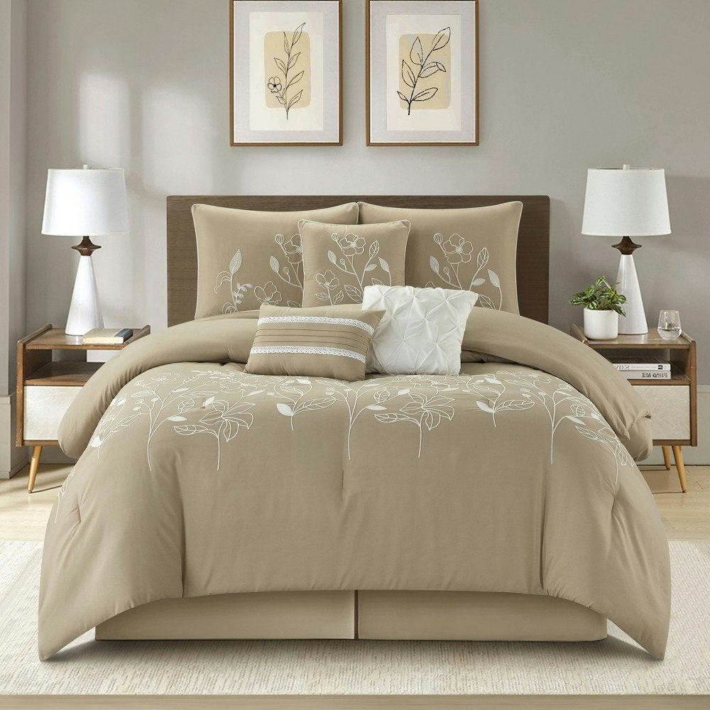 Nanshing 7-Piece Safina California King Comforter Set: $149.99