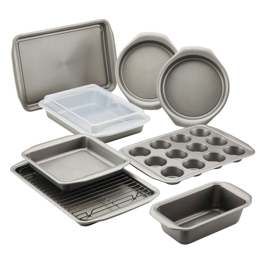 Circulon Total Nonstick 10-Piece Bakeware Set: $129.99