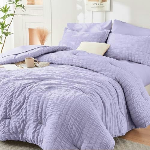 Hymokege Queen 7-Piece Seersucker Comforter Set: $47.98 Hymokege Queen 7-Piece Seersucker Comforter Set: $47.98