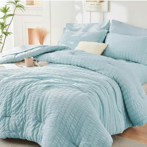 Hymokege Queen Seersucker 7-Piece Comforter Set: $47.99 Hymokege Queen Seersucker 7-Piece Comforter Set: $47.99