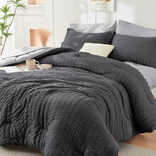 Hymokege Queen Seersucker Comforter 7-Piece Set: $59.49 Hymokege Queen Seersucker Comforter 7-Piece Set: $59.49