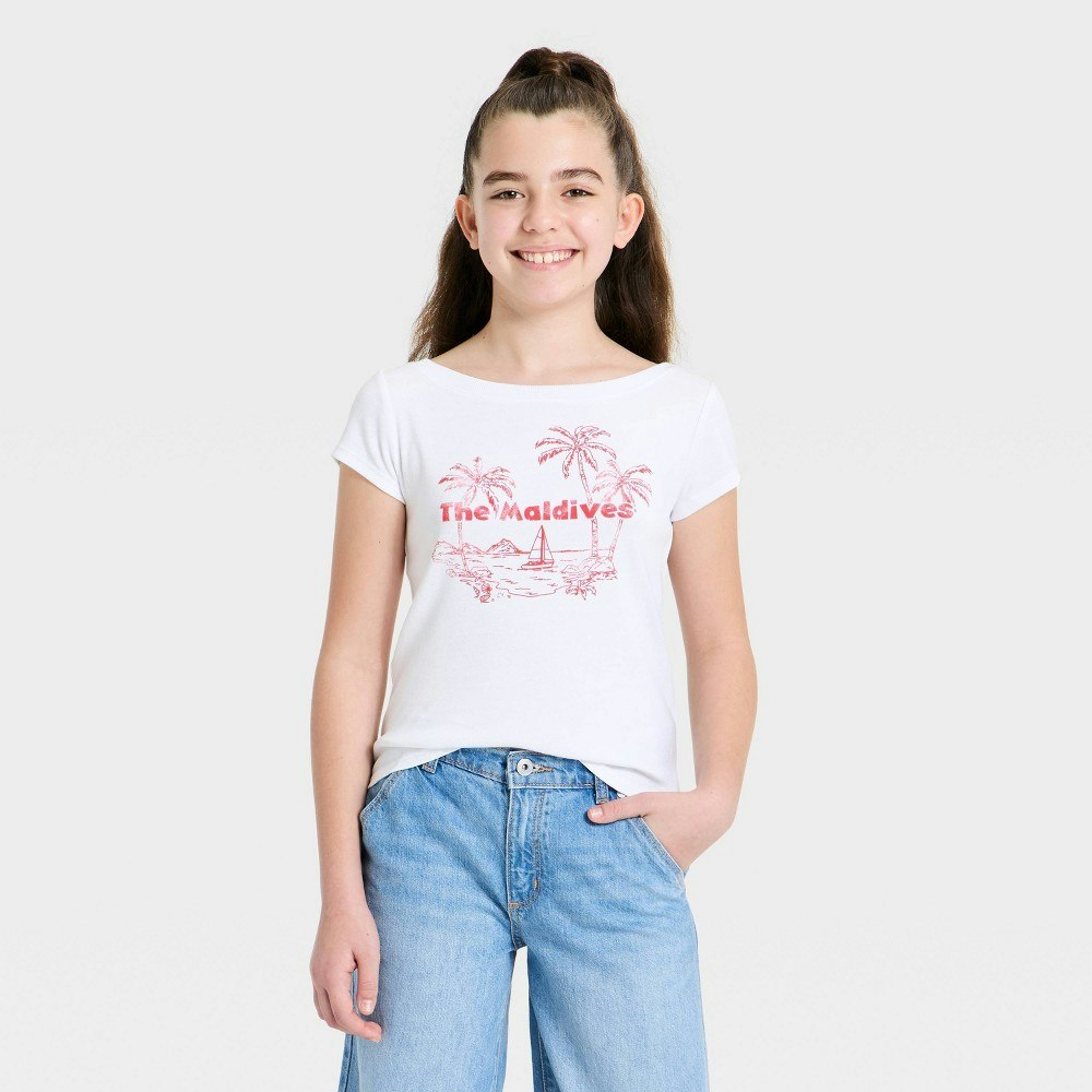 Art Class Girls' Maldives Graphic Boat Neck T-Shirt: $5