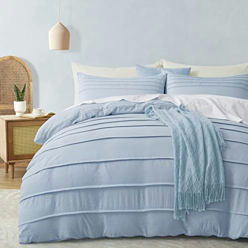 Oli Anderson 3-Piece Queen Pleated Duvet Cover Set: $27.88