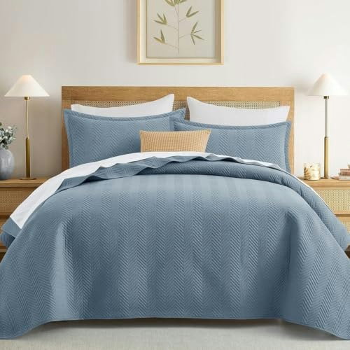 Imperial Rooms King Quilt Bedding Set: $39.94 Imperial Rooms King Quilt Bedding Set: $39.94