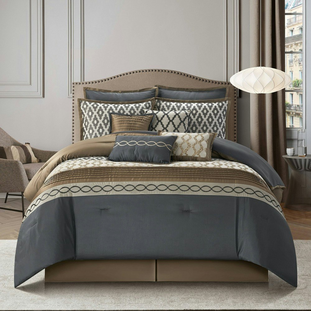 Nanshing 10-Piece Queen Comforter Set: $137.99