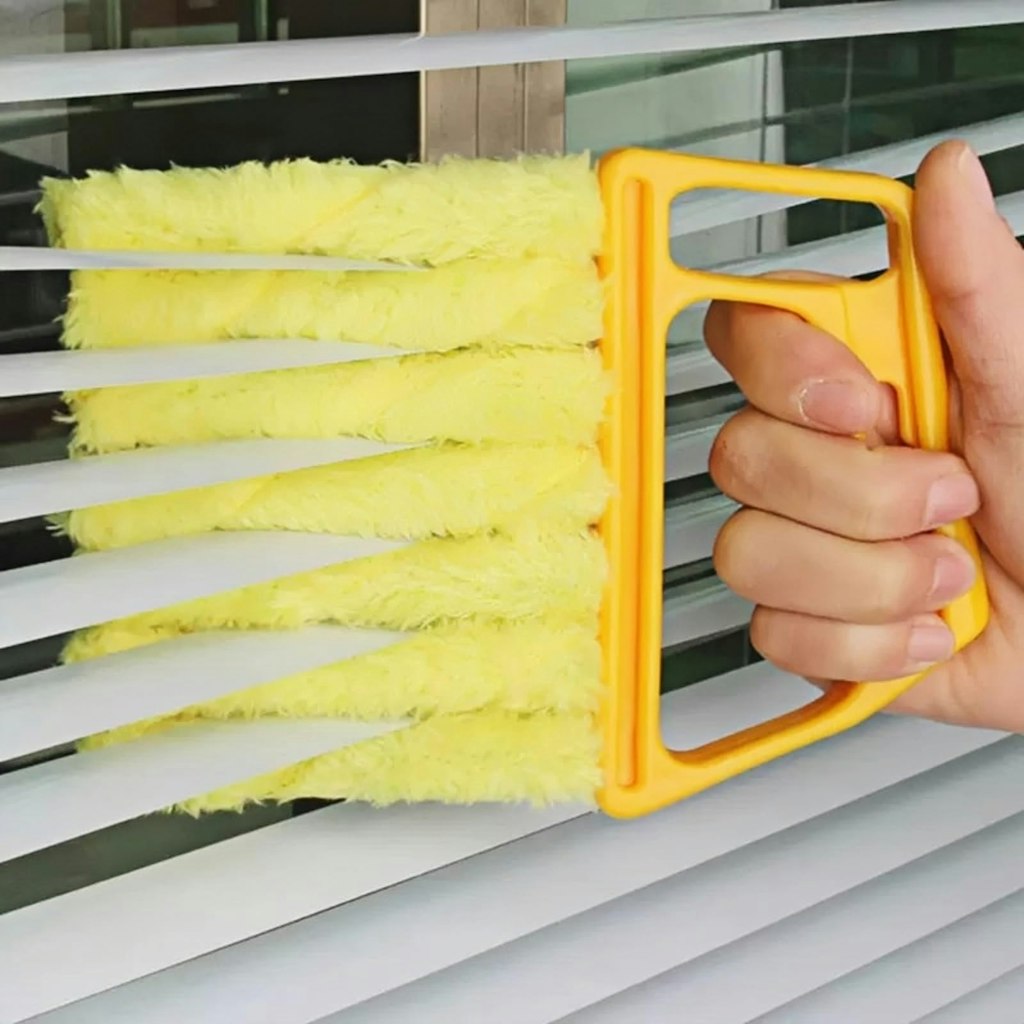 Washable Blind Cleaner: 71 cents Washable Blind Cleaner: 71 cents
