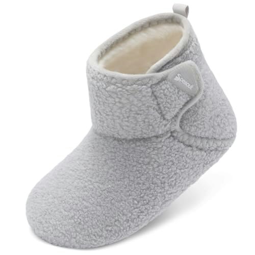 Spesoul Women's and Men's Fuzzy Slipper Socks: $16.98