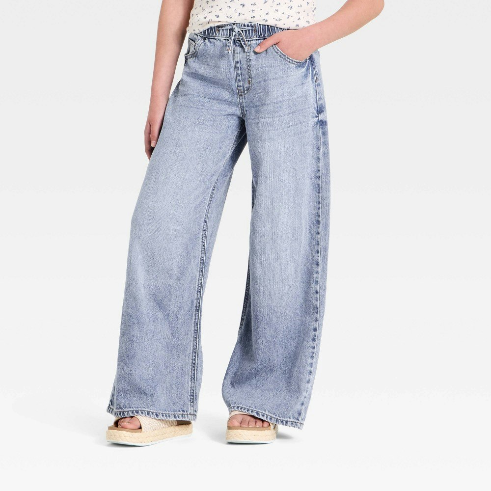 Art Class Girls' Mid-Rise Extra Wide Leg Pull-On Jeans: $25
