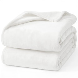 Hansleep Full White Fleece Blanket for $22 + free shipping w/ Prime