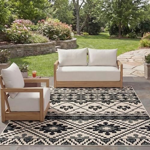 Safavieh Veranda Collection 6'7" x 9'6" Washable Outdoor Rug: $122.72